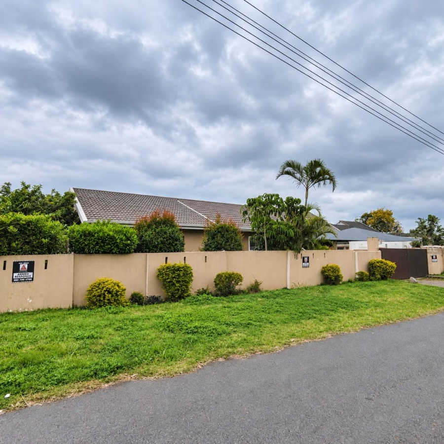 4 Bedroom Property for Sale in Gonubie Eastern Cape